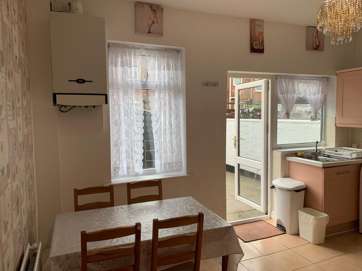 Starlight Self Service Accommodation Leigh  Εξωτερικό φωτογραφία